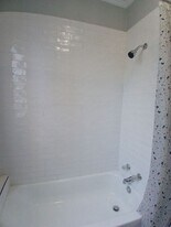 2384 Forest Ave in Memphis, TN - Building Photo