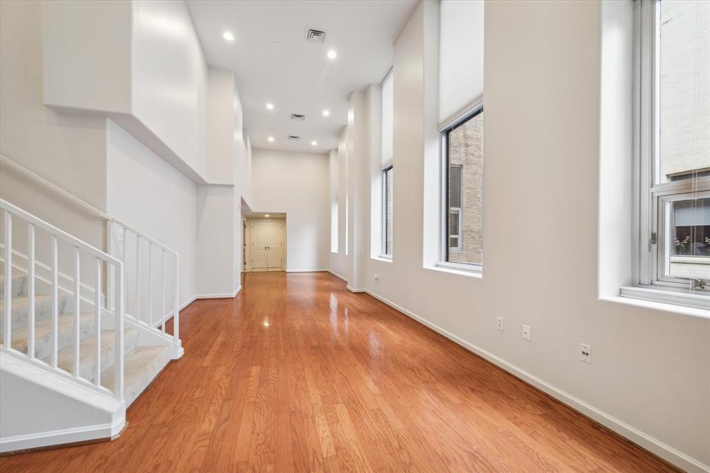 914 Main St in Houston, TX - Building Photo