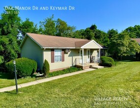 230 Oak Manor Dr in York, PA - Building Photo - Building Photo