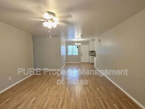 8508 Romney Rd in Austin, TX - Building Photo - Building Photo