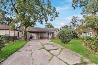3015 Dacca Dr in Houston, TX - Building Photo - Building Photo