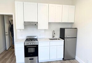 1532 S 2nd St, Unit 2F in Philadelphia, PA - Building Photo