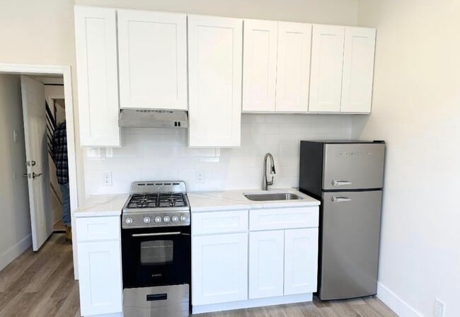 1532 S 2nd St, Unit 2F