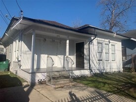 214 Sidney St in Houston, TX - Building Photo