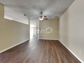 3264 Talisman Drive, Unit 058 in Middleburg, FL - Building Photo - Building Photo