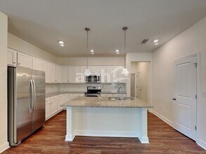 524 Pine Terrace Dr in Ruskin, FL - Building Photo - Building Photo