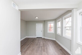 2923 N Avers Ave in Chicago, IL - Building Photo - Building Photo
