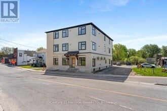 89-89 Durham St in Port Colborne, ON - Building Photo - Building Photo