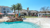 Summerbrooke in Kemah, TX - Building Photo - Building Photo