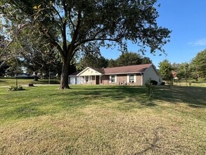 398 Shady Brook Dr in Cape Girardeau, MO - Building Photo - Building Photo