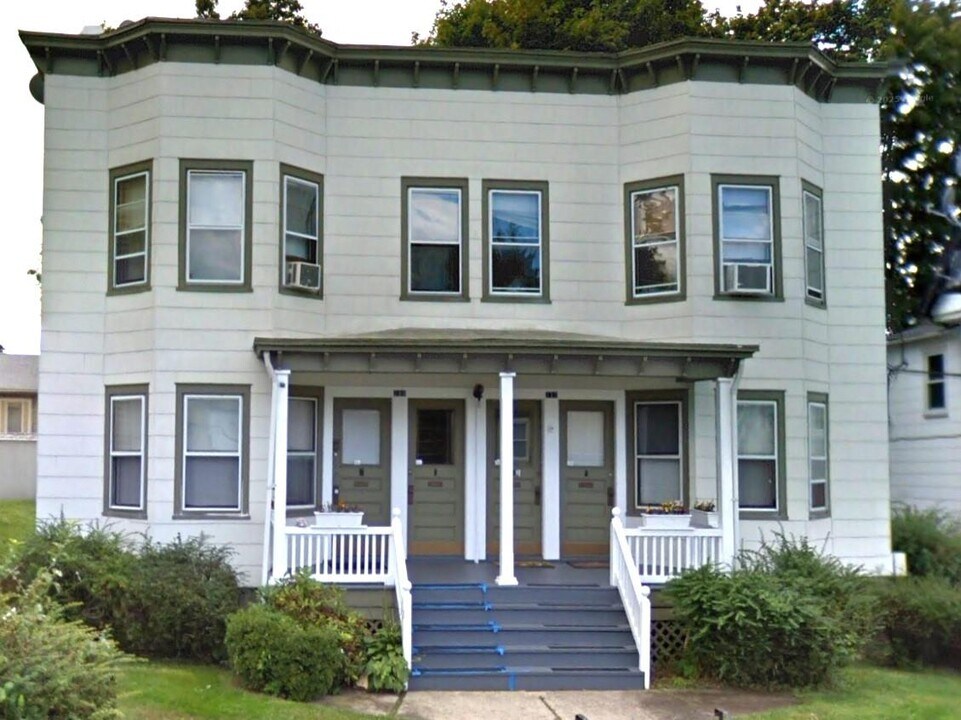 739 Frost Ave in Peekskill, NY - Building Photo