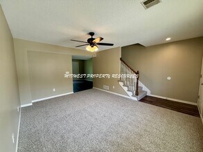 9002 E 85 St in Raytown, MO - Building Photo - Building Photo