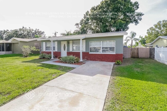 2136 Mary Sue St, Unit 14-302 in Largo, FL - Building Photo - Building Photo