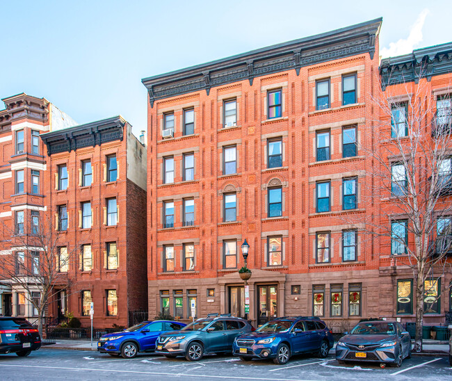 821 Washington St in Hoboken, NJ - Building Photo - Building Photo