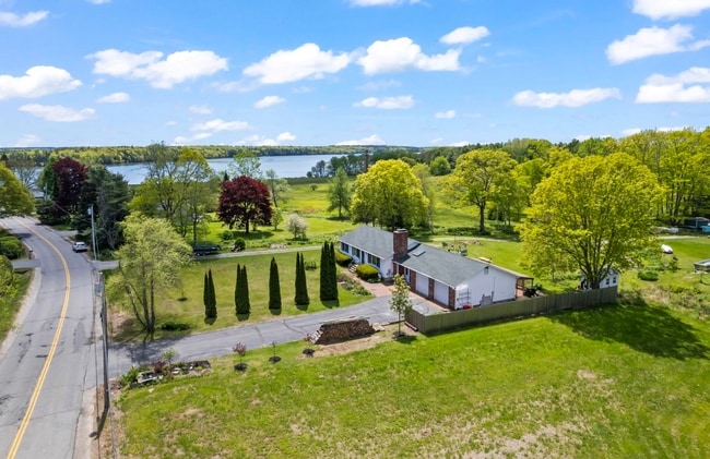 property at 452 Woodside Rd