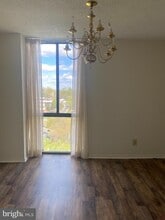 2300 Pimmit Dr in Falls Church, VA - Building Photo - Building Photo