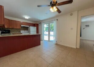 3218 Harriet Ave in Key West, FL - Building Photo - Building Photo
