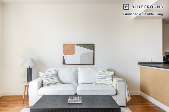 88 Leonard St in New York, NY - Building Photo - Building Photo