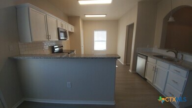 3435 Rob Roy St in Seguin, TX - Building Photo - Building Photo