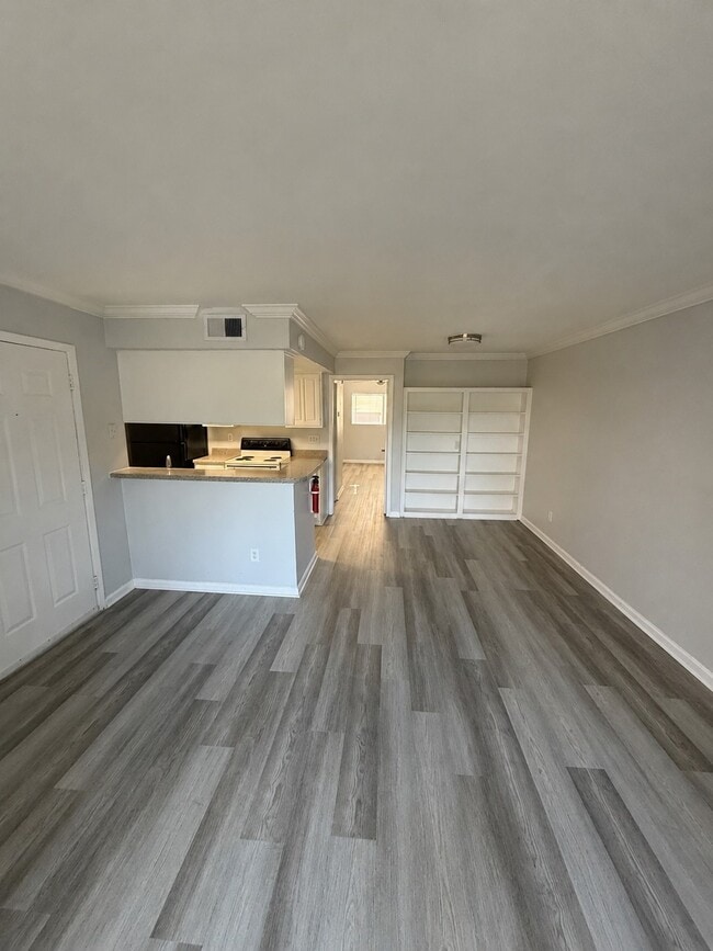 property at 4747 Allendale Rd