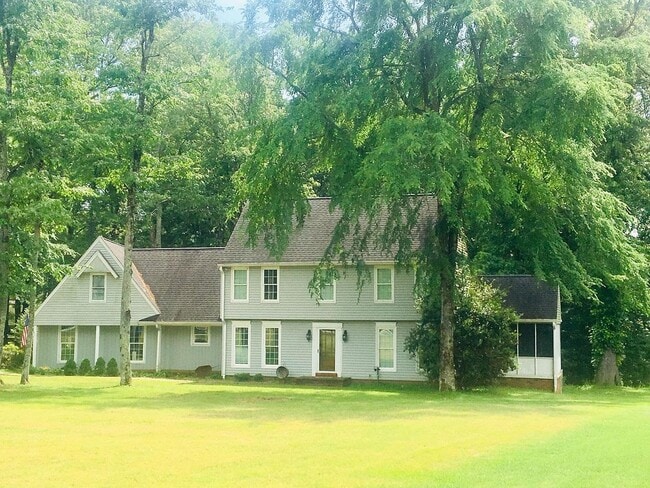 33 Summerfield Dr in Jackson, TN - Building Photo - Building Photo