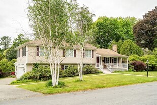 10 Ballard Terrace in Lexington, MA - Building Photo