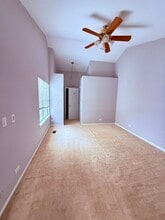 117 Stevens Dr in Schaumburg, IL - Building Photo - Building Photo