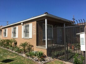4483 1/2 48th St in San Diego, CA - Building Photo