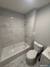 95 New Canaan Ave in Norwalk, CT - Building Photo - Building Photo