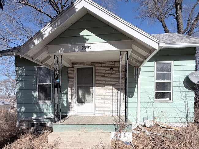 property at 2505 Chicago Ave