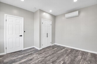 29 Edison St-Unit -3 in Bloomfield, NJ - Building Photo - Building Photo