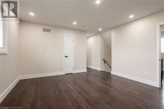 51 Grandfield St in Hamilton, ON - Building Photo - Building Photo