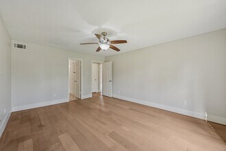 1706 Cedar Creek Ct in Houston, TX - Building Photo - Building Photo