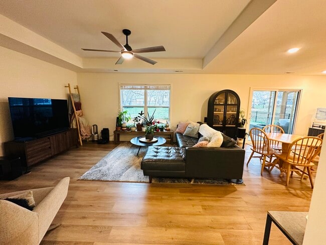 7671 N Rainbow Dr in Columbia, MO - Building Photo - Building Photo