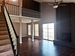 2917 Bassingham Dr in Houston, TX - Building Photo - Building Photo