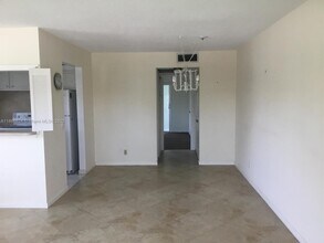 278 Camden L in West Palm Beach, FL - Building Photo - Building Photo