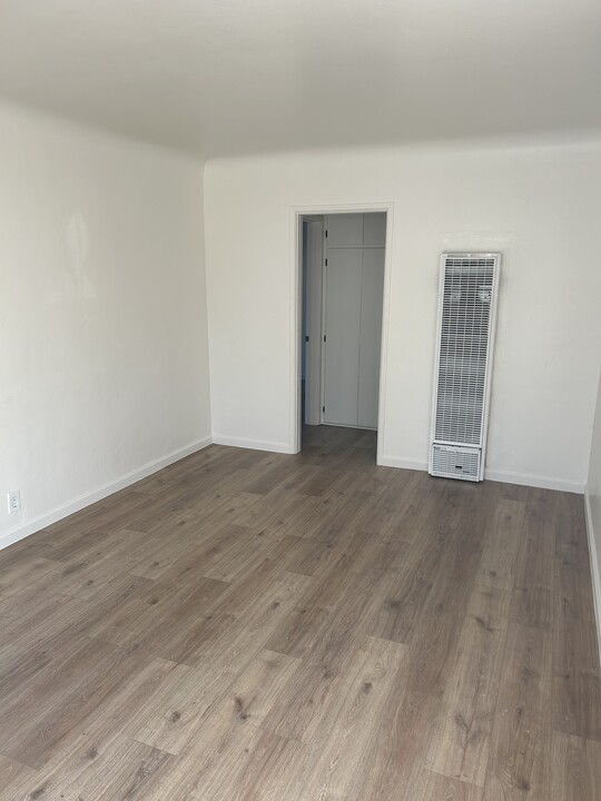 422 W Laurel St, Unit A in Compton, CA - Building Photo