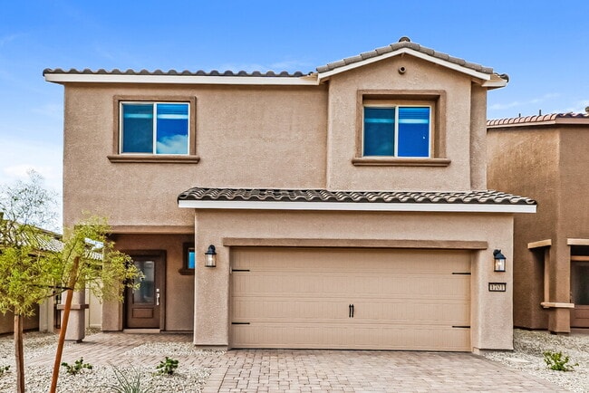 1701 Desert Path Ave