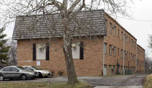 Coach Arms Apartments in Cincinnati, OH - Foto de edificio - Building Photo