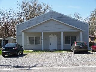 706 N Russell St in Marion, IL - Building Photo