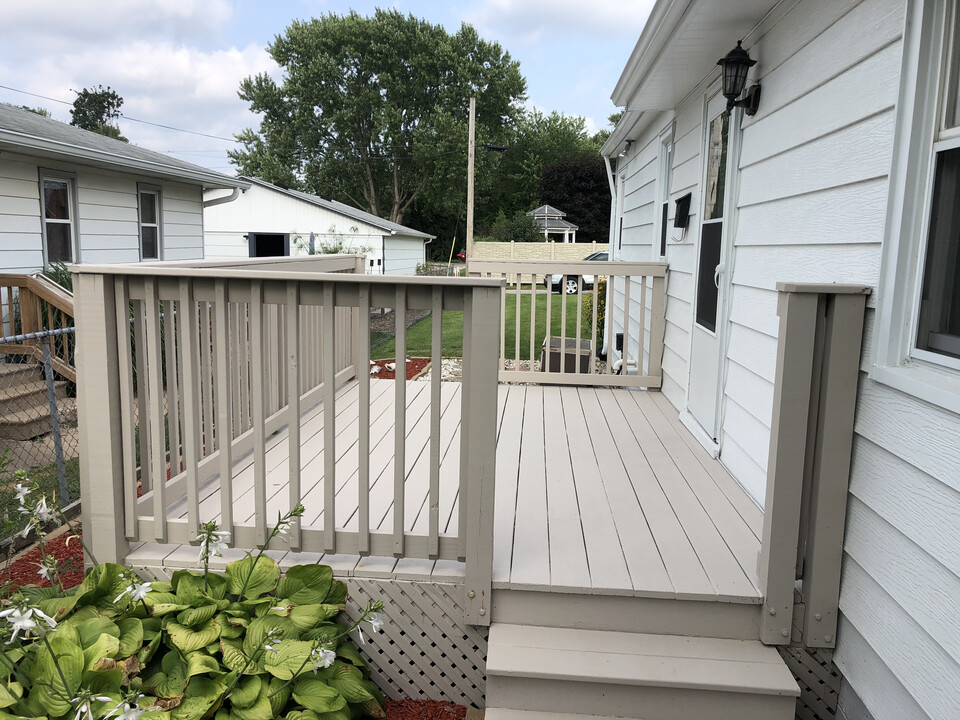 2818 Kennedy Dr in East Moline, IL - Foto de edificio