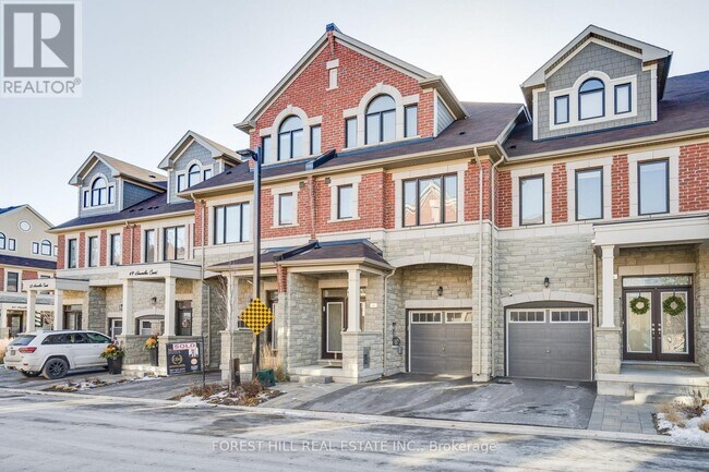 41 Hiawatha Ct. in Vaughan, ON - Building Photo - Building Photo