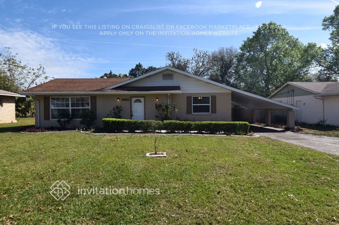 830 N Sunset Dr in Mount Dora, FL - Building Photo