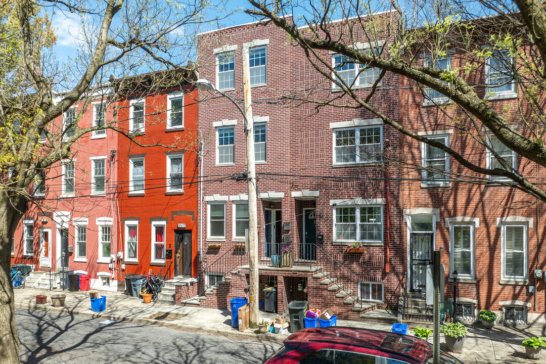 853 N Uber St in Philadelphia, PA - Foto de edificio