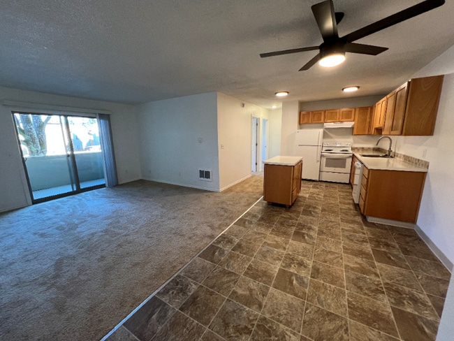 17250 SW Heritage Ct