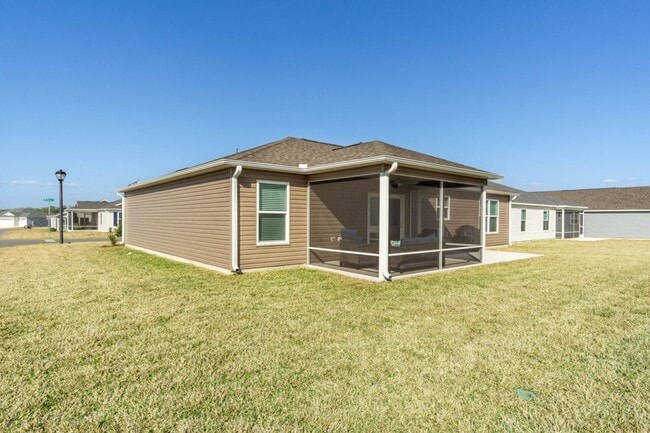 316 Klamut Ct in the Villages, FL - Building Photo - Building Photo