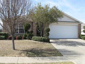 6708 Ambercrest Dr in Arlington, TX - Building Photo