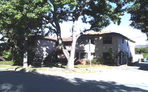 1369-1373 Eagle Vista Dr in Los Angeles, CA - Foto de edificio - Building Photo