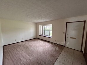 1042 Beryl Trail in Dayton, OH - Building Photo - Building Photo
