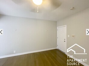 432 W Surf St, Unit 3 in Chicago, IL - Building Photo - Building Photo